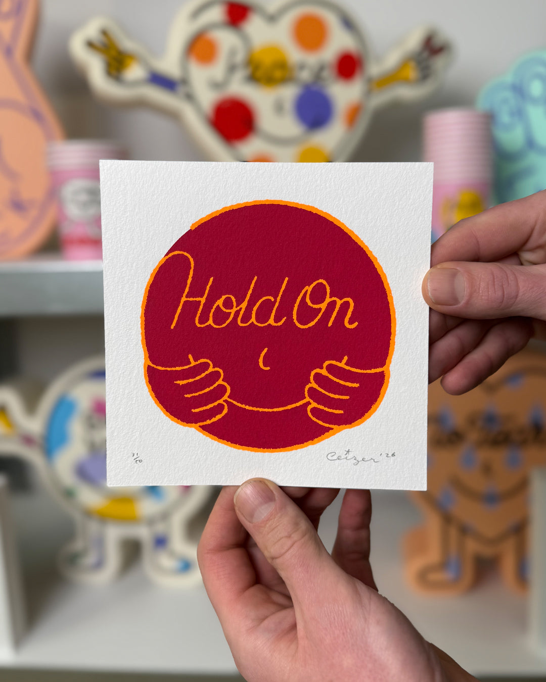 HOLD ON Pendant necklace